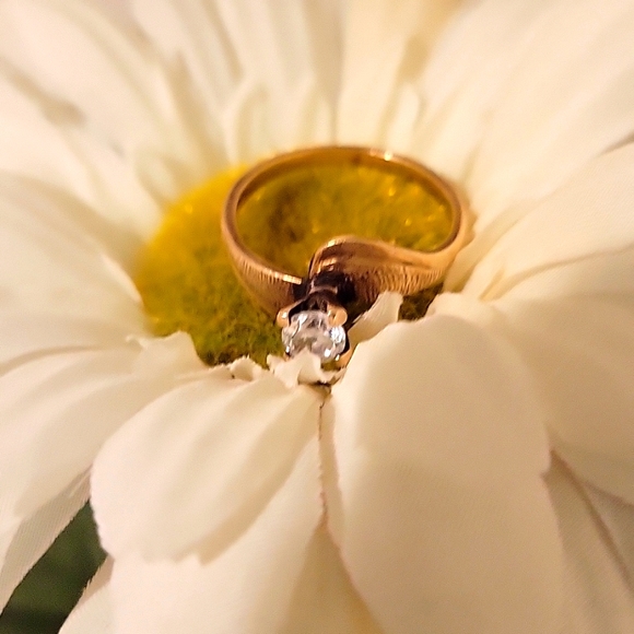 Dimond Ring - Picture 2 of 4